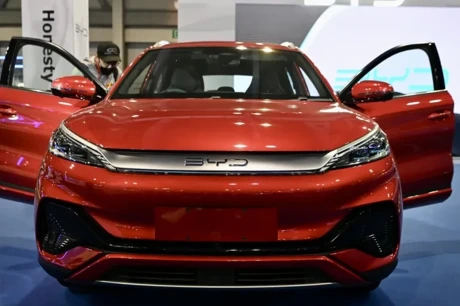 China Shakes Up the Auto Industry: Electric Cars Outpace Gasoline in 2025
