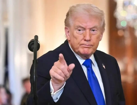 The "Big Wave" Looming: Trump Signals Potential Ground Invasion of Iran as Starmer Opts Out of Offensive Action