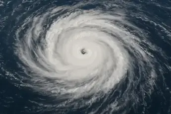 Life disrupted in 10 Chinese cities due to Typhoon Rajasa.